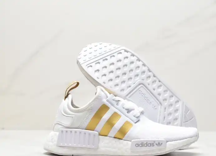 hype Adidas Sneakers