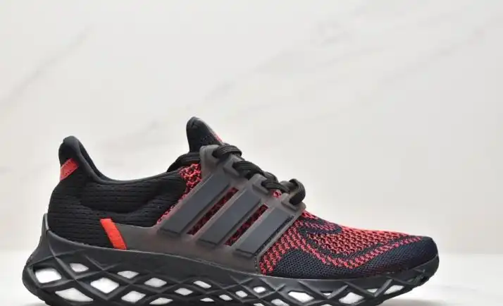 hype Adidas Sneakers