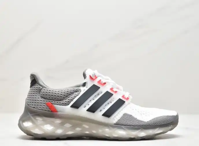 hype Adidas Sneakers