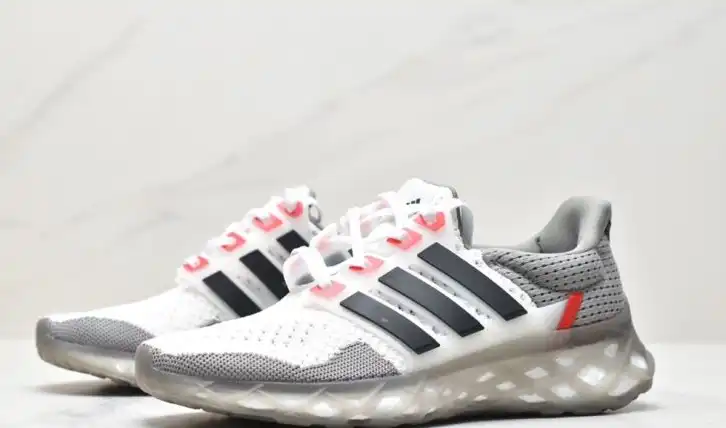 hype Adidas Sneakers