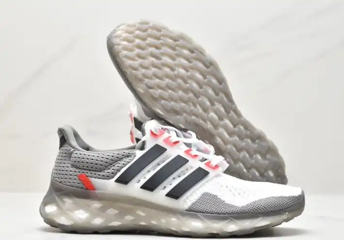 hype Adidas Sneakers