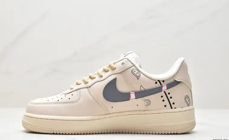 hype Nike Air Force 1