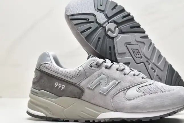 hype New Balance Sneakers