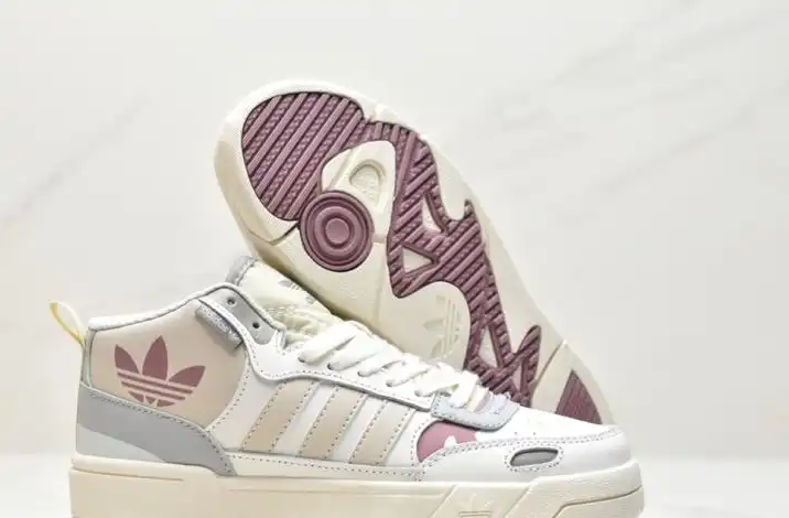 hype Adidas Sneakers