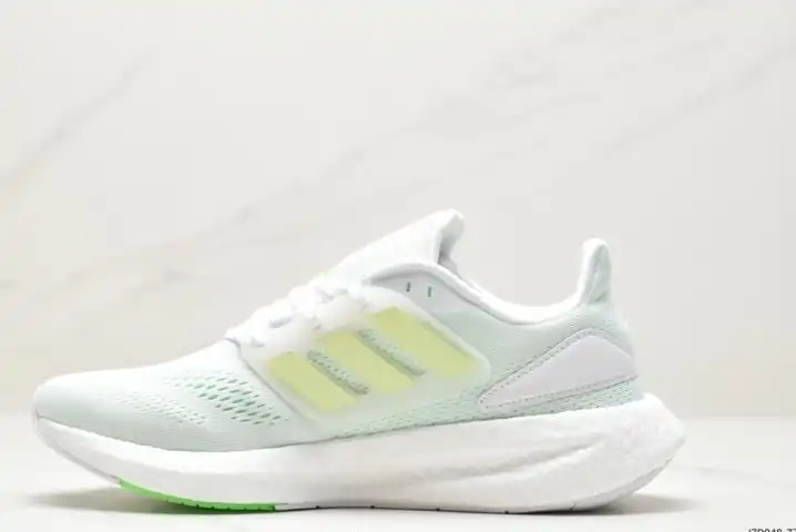 hype Adidas Sneakers