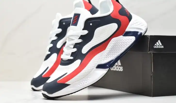 hype Adidas Sneakers