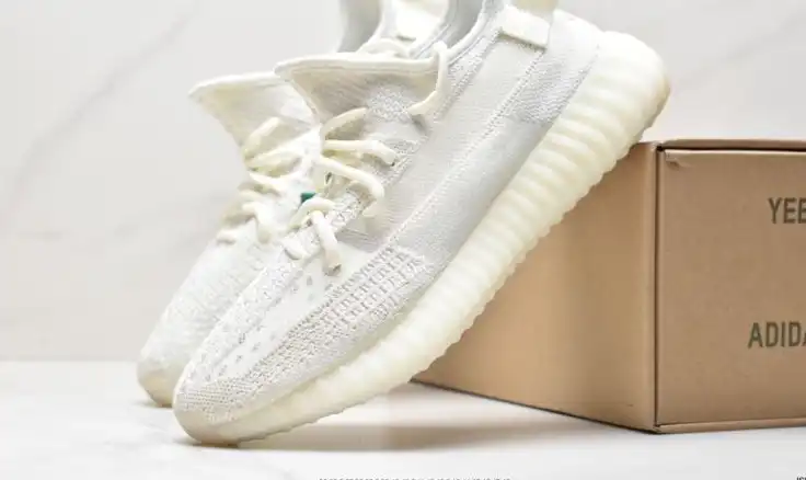 hype Adidas Yeezy Boost