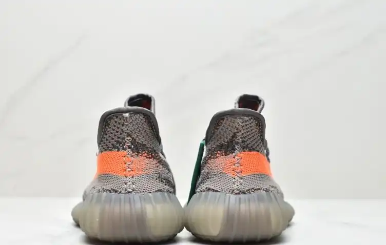 hype Adidas Yeezy Boost