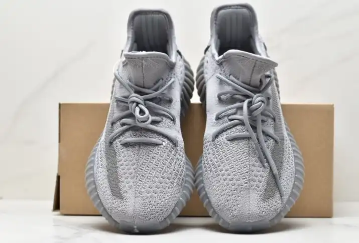 hype Adidas Yeezy Boost