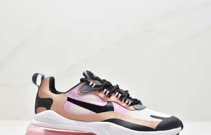 hype Nike Sneakers