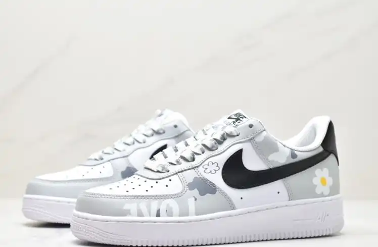 hype Nike Air Force 1