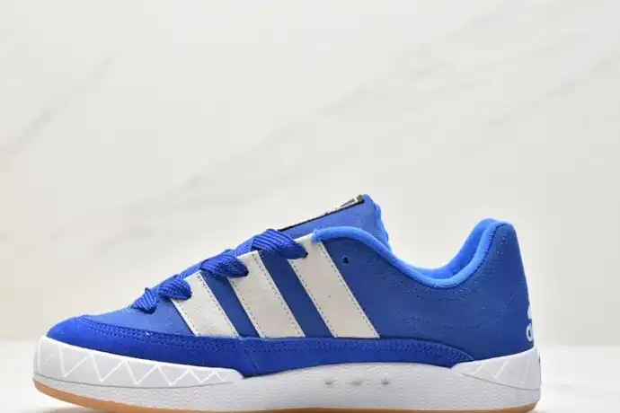 hype Adidas Sneakers