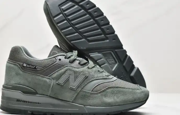 hype New Balance Sneakers