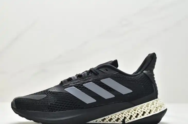 hype Adidas Sneakers