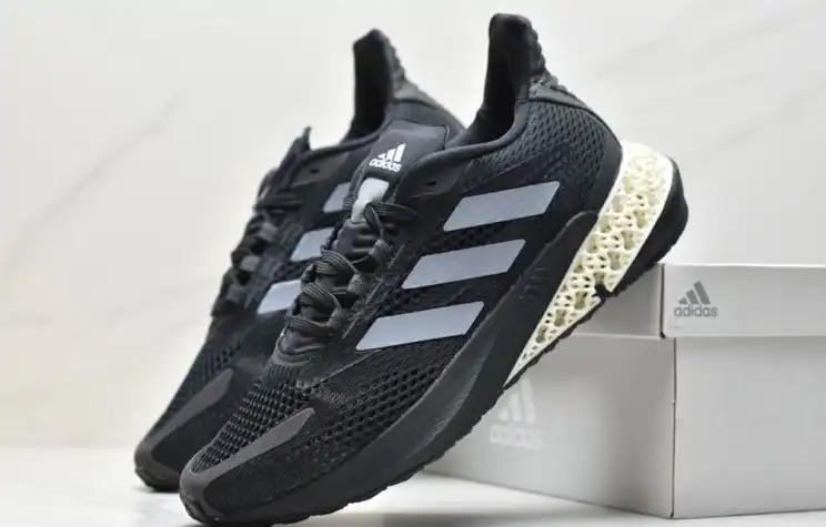 hype Adidas Sneakers