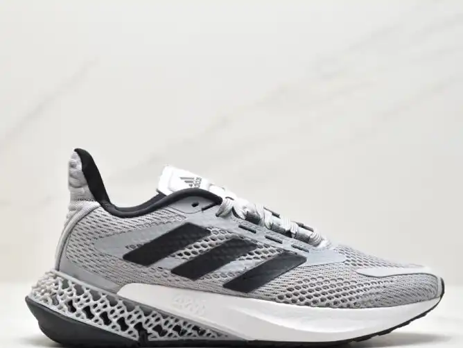 hype Adidas Sneakers