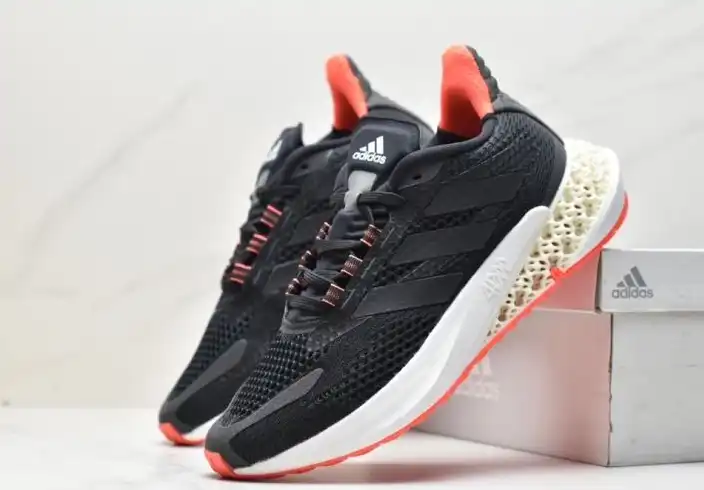 hype Adidas Sneakers