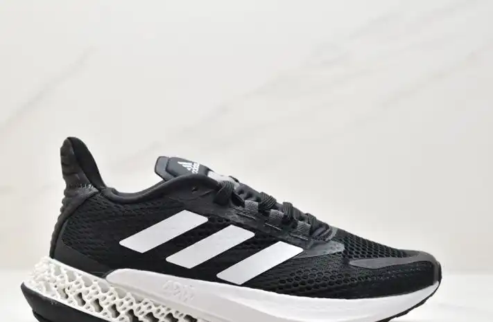 hype Adidas Sneakers