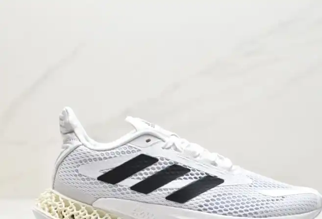 hype Adidas Sneakers