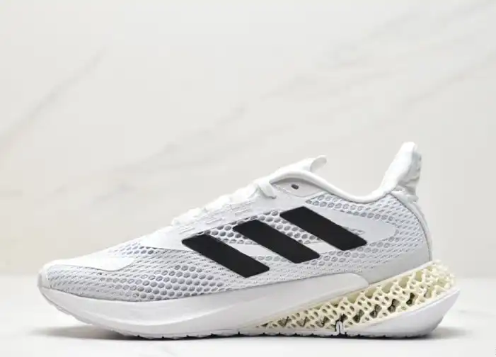 hype Adidas Sneakers