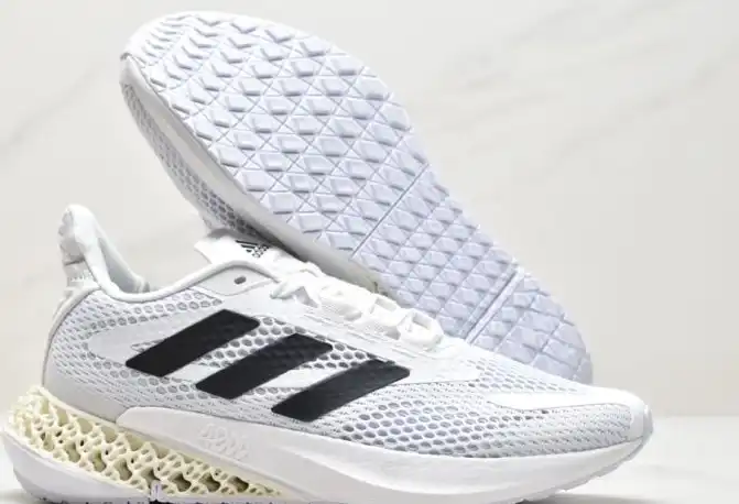 hype Adidas Sneakers