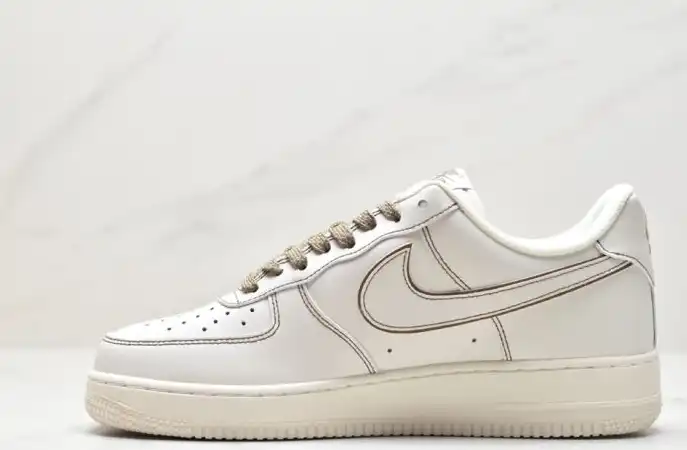 hype Nike Air Force 1