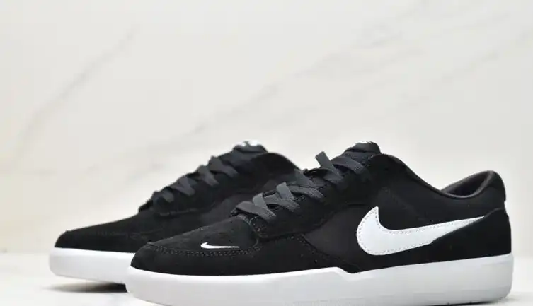 hype Nike Sneakers