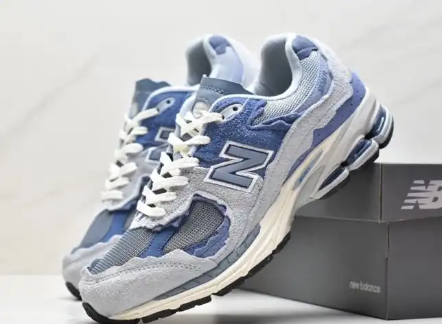 hype New Balance Sneakers