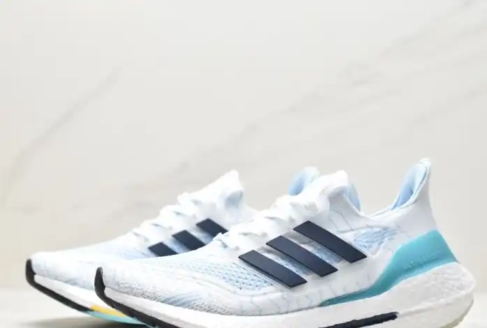 hype Adidas Sneakers