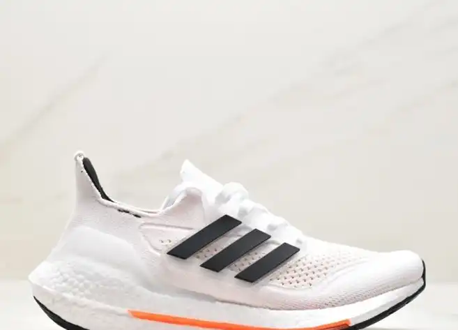 hype Adidas Sneakers