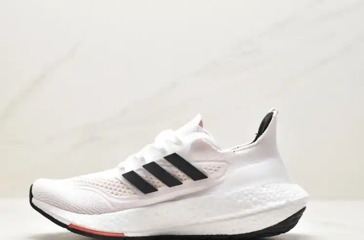 hype Adidas Sneakers