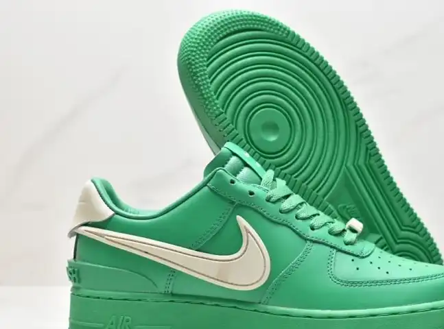 hype Nike Air Force 1