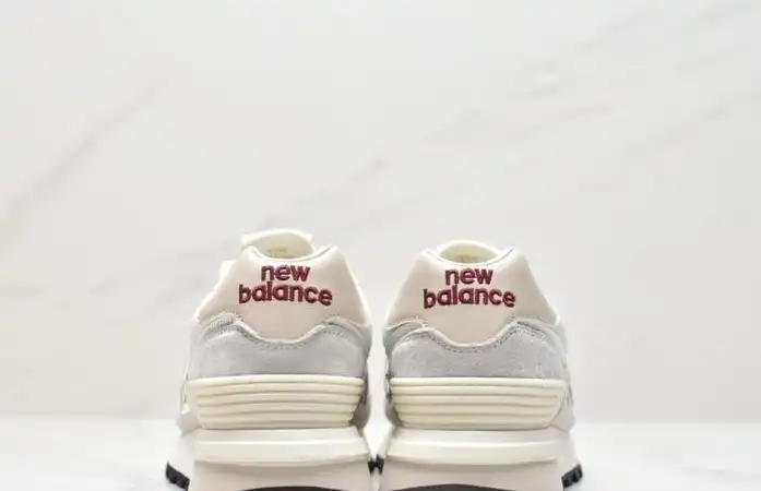 hype New Balance Sneakers