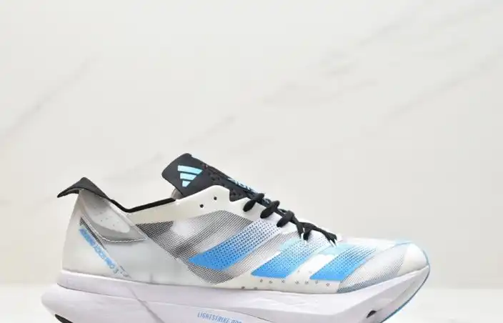 hype Adidas Sneakers