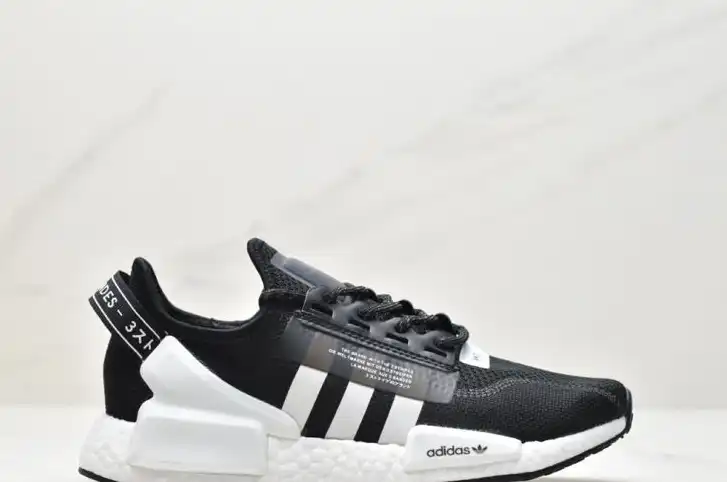 hype Adidas Sneakers