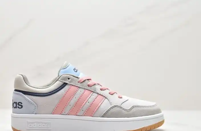 hype Adidas Sneakers