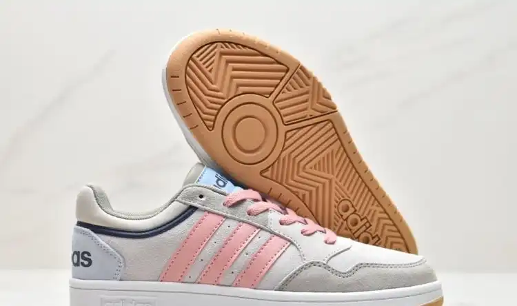 hype Adidas Sneakers