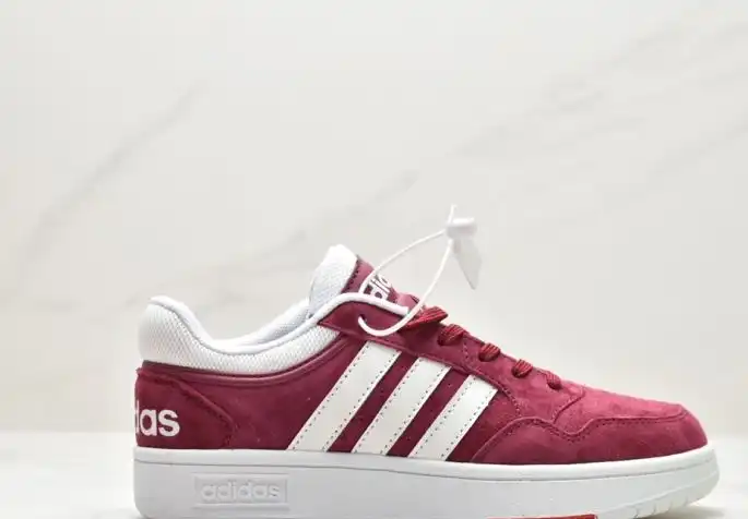 hype Adidas Sneakers