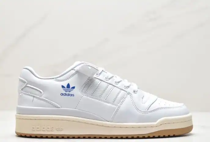 hype Adidas Sneakers