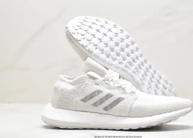 hype Adidas Sneakers