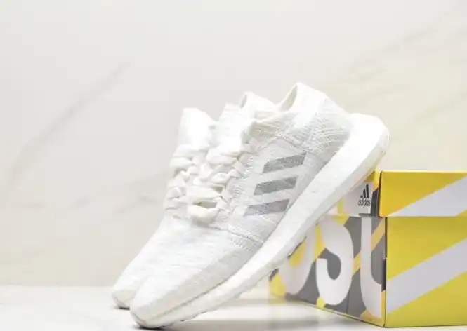 hype Adidas Sneakers