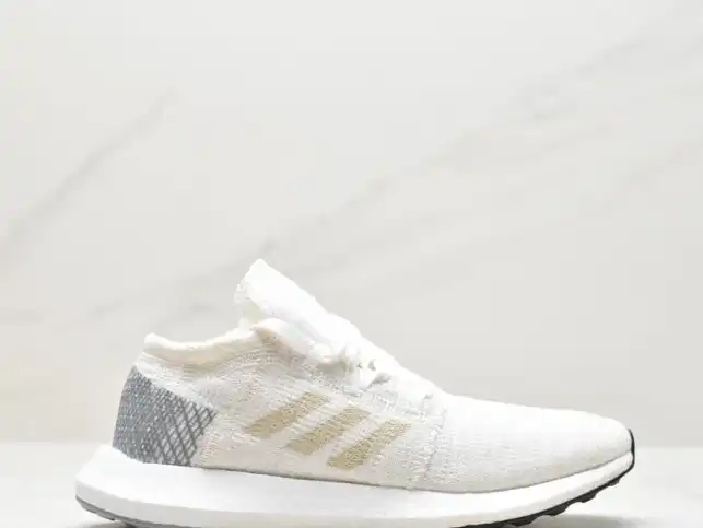 hype Adidas Sneakers