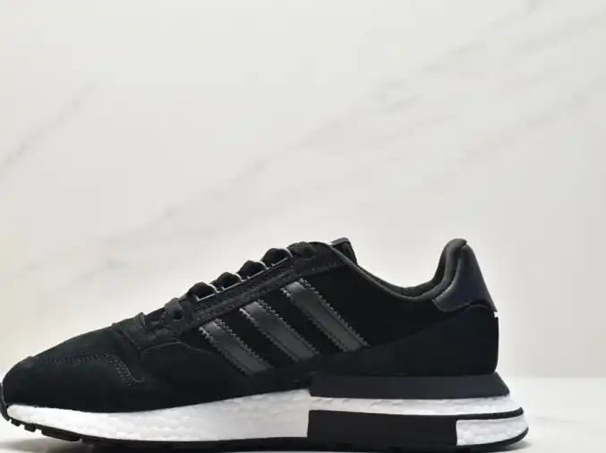 hype Adidas Sneakers