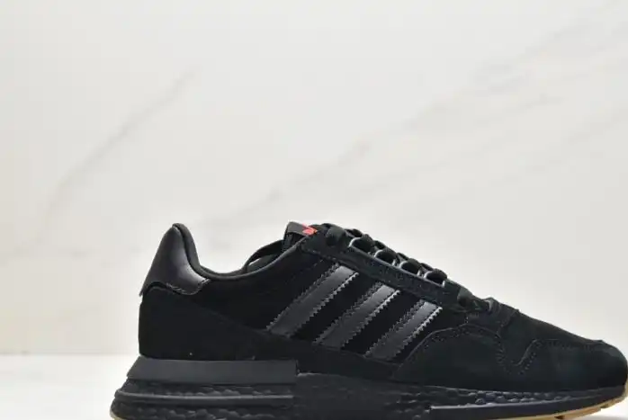 hype Adidas Sneakers