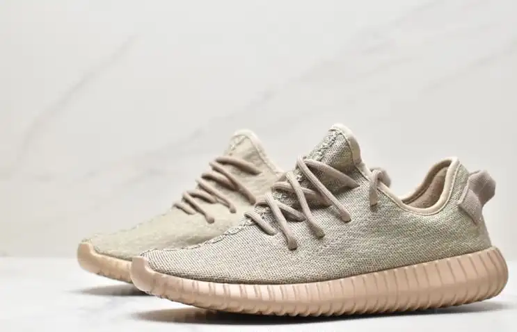 hype Adidas Yeezy Boost