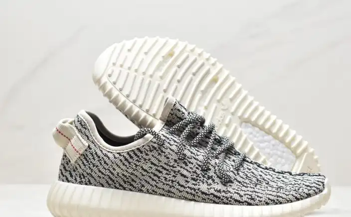 hype Adidas Yeezy Boost