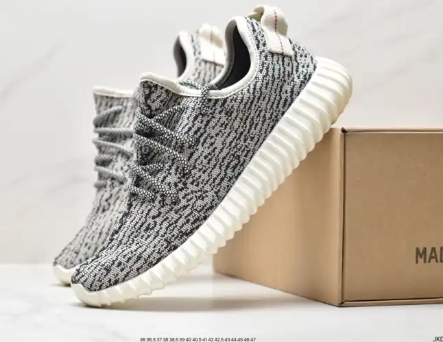 hype Adidas Yeezy Boost