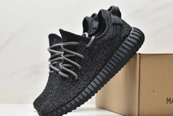 hype Adidas Yeezy Boost