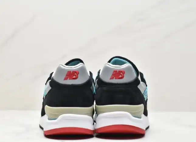 hype New Balance Sneakers