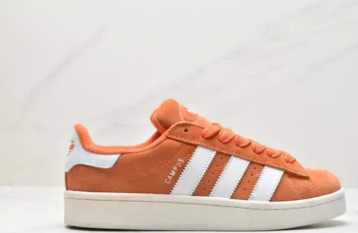 hype Adidas Sneakers